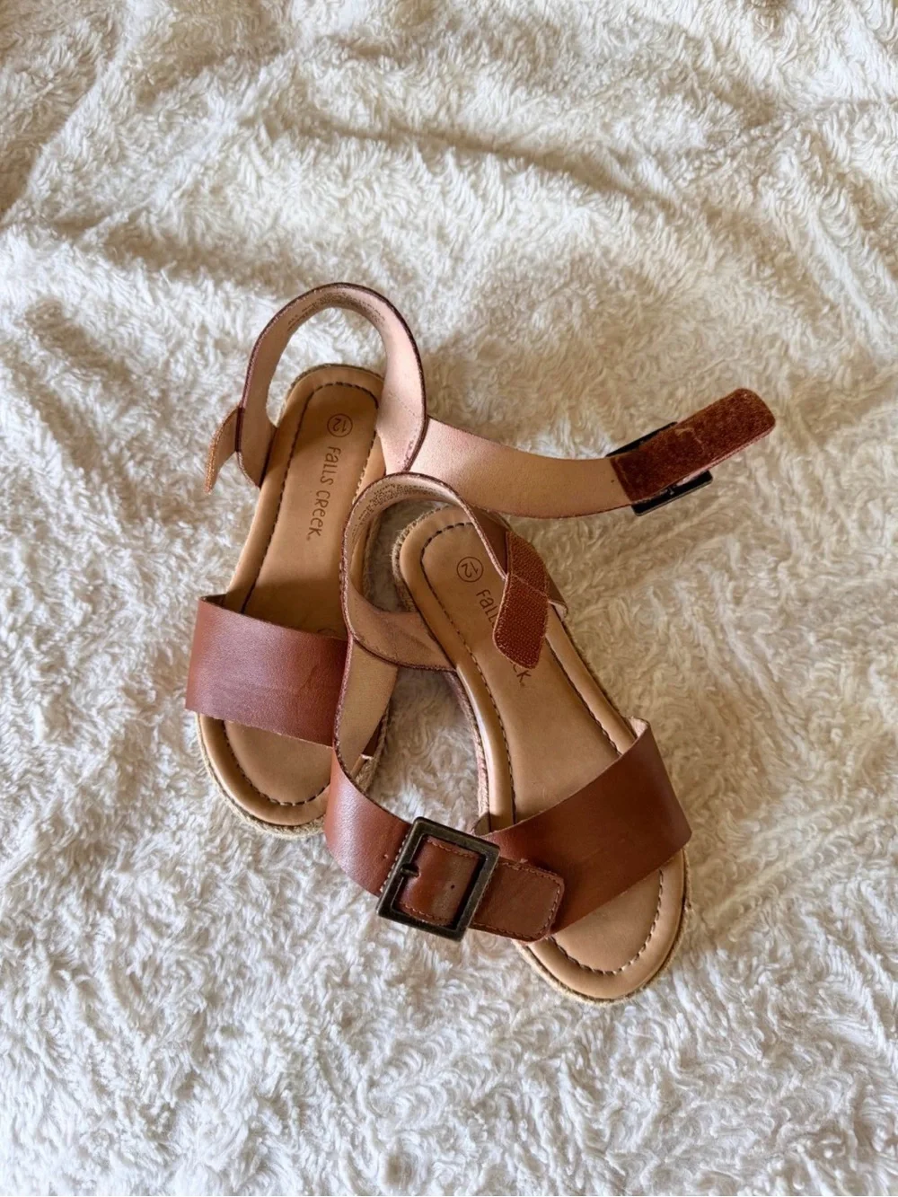 Girls Falls Creek Sandals – Size 12 – Brown Velcro